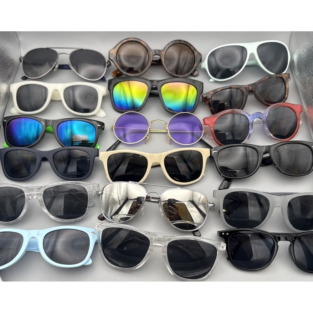 18 Kids Toddler Sunglasses Lot Party Favor Giveaways Prizes- Halloween Costumes